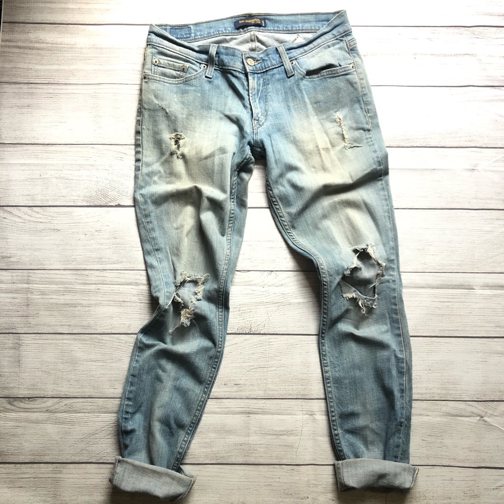 Levi’s | Distressed Jeans - Picture 2 of 5